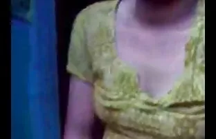 दो इंग्लिश मूवी सेक्सी फिल्म लड़कियों के एक हॉट टब