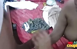 छंटनी किशोर बिल्ली पाला है और उँगलियों हो जाता है डॉट कॉम मूवी सेक्सी