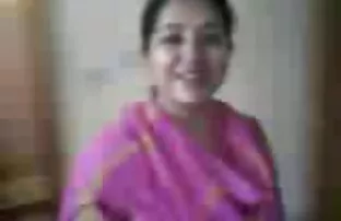 इस छोटी कुतिया की सही एचडी सेक्सी मूवी गांड मुझे बहुत उत्तेजित करती है