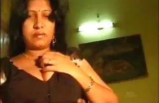 सींग का बना हुआ किन्नर चूसने प्रेमी मुर्गा का सेक्सी फिल्म वीडियो हिंदी मूवी आनंद ले रहे