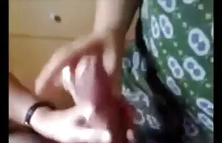 हिजड़ा गुड़िया 69 में बड़े पैमाने पर लड़की डंडे बीएफ सेक्सी पिक्चर मूवी चूसने ले जाता है