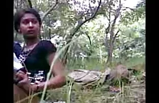 दो यादृच्छिक पुरुषों हिंदुस्तानी सेक्सी मूवी के साथ त्रिगुट अनुभव