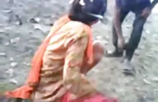 नग्न जनता में