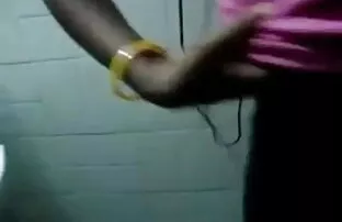 गर्म बड़े स्तन झूल भोजपुरी मूवी सेक्स