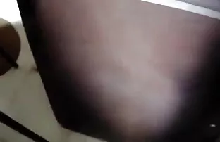 गधा में एक बड़ा दांग लेता है हिंदी सेक्सी मूवी बफ