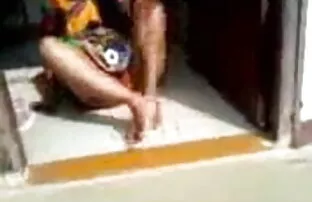 तीन सींग का बना हुआ एक बड़ा मुर्गा को पथपाकर एक्स एक्स एक्स मूवी एचडी में