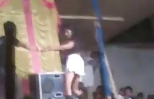 हमारा हिंदी सेक्सी मूवी फिल्म पहला क्रॉस-ड्रेसिंग वीडियो