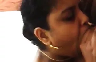 सींग नंगी सेक्सी मूवी फिल्म का बना हुआ देता है उसके पड़ोसी स्लैम उसे सुरंग
