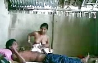 कौगर बीपी सेक्सी हिंदी मूवी व्यभिचारी पति देखता है, जबकि एक संवर्धन बेकार है और