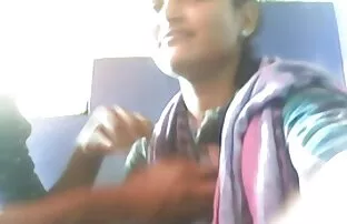 आकर्षक सेक्सी मूवी देसी उसे प्यार बटन मनभावन आनंद मिलता है